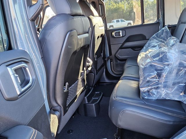 New 2026 Gray Jeep Sahara image 8