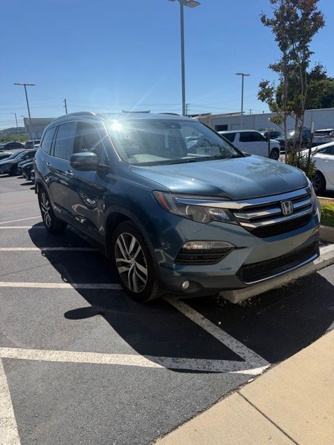Gray (Steel Sapphire Metallic) 2017 Honda Pilot SUV / Crossover Front-Wheel Drive 9-Speed Automatic