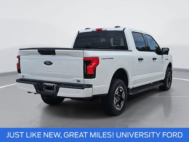 Used 2023 White Ford XLT image 3