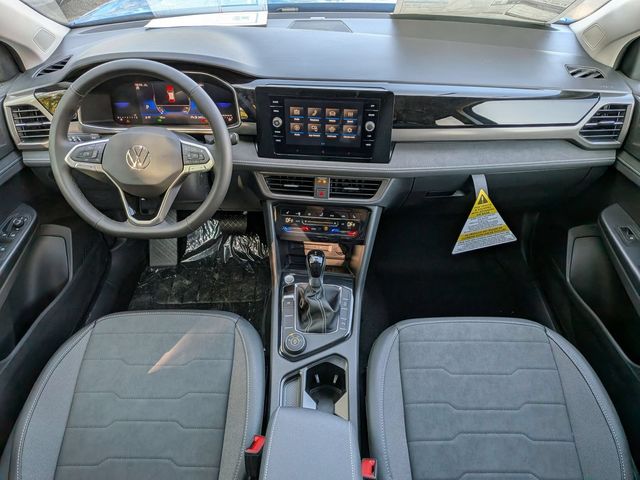 2025 Volkswagen Taos SE Black - Photo 27