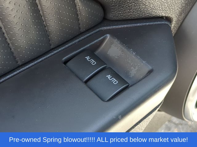 Used 2013 Performance White Ford Shelby GT500 image 22