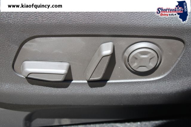 New 2026 Kia Carnival MPV Van