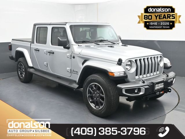 used 2022 Jeep Gladiator car, priced at $34,614