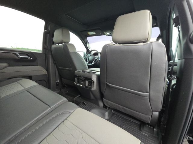 2025 Chevrolet Silverado 1500 ZR2:C02627