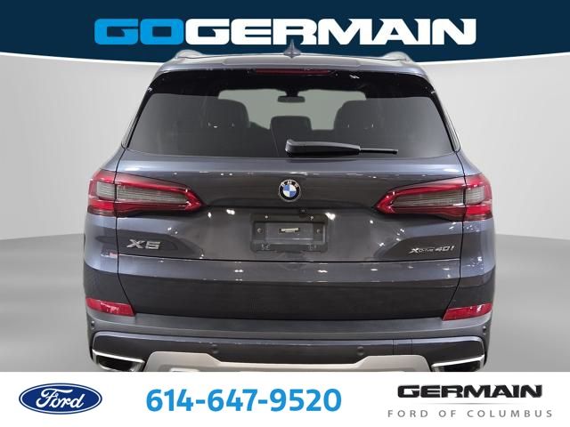 Certified Used 2019 Gray BMW xDrive40i image 11