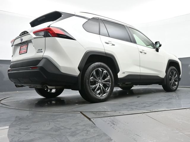 2022 Toyota RAV4 Hybrid XLE Premium 39