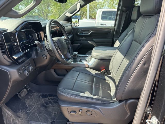 2024 Black Chevrolet Silverado 1500 High Country 4X4 Truck