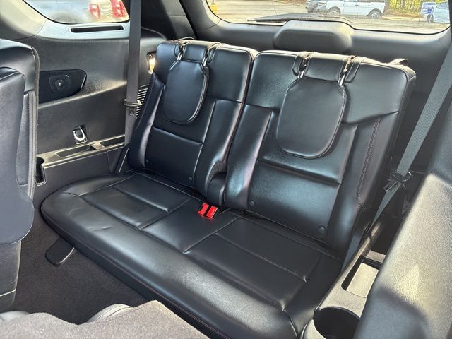 Certified Used 2025 Gray Ford ST-Line image 29