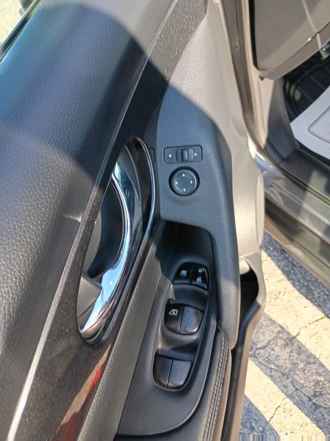 Used 2017 Nissan Rogue SUV