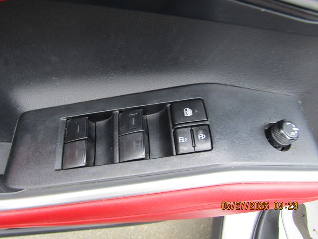 used 2023 Toyota Highlander car, priced at $37,999