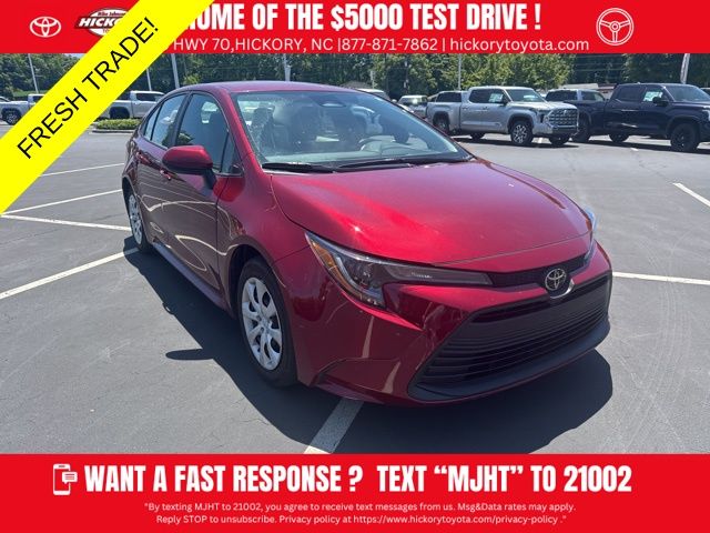 2025 Toyota Corolla LE CVT's photo