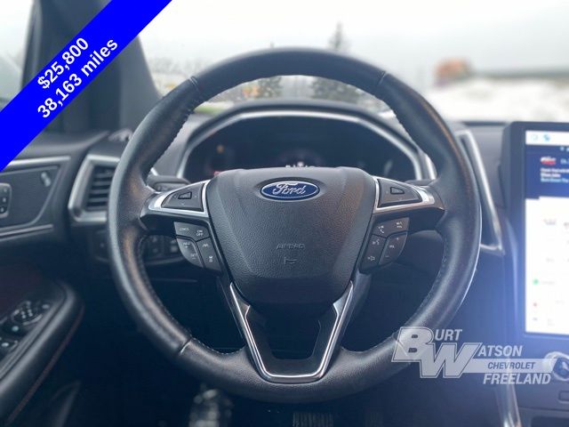 2021 Ford Edge Titanium 18