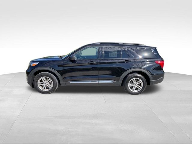 2022 Ford Explorer XLT 2