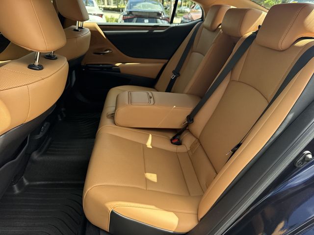 2025 Lexus ES - $43,998