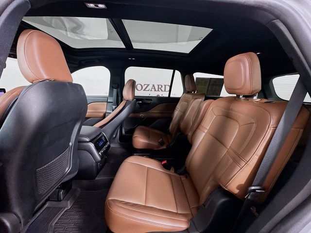 2023 Silver Radiance Metallic Clearcoat Lincoln Aviator Reserve AWD SUV