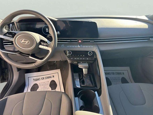 HyundaiElantra9