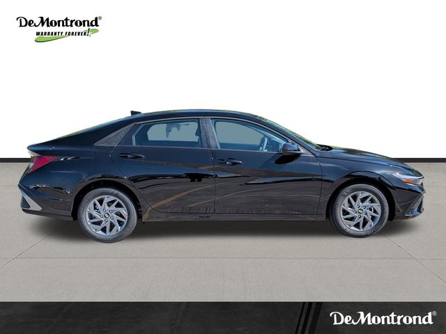 2026 Hyundai Elantra Hybrid Blue - 3