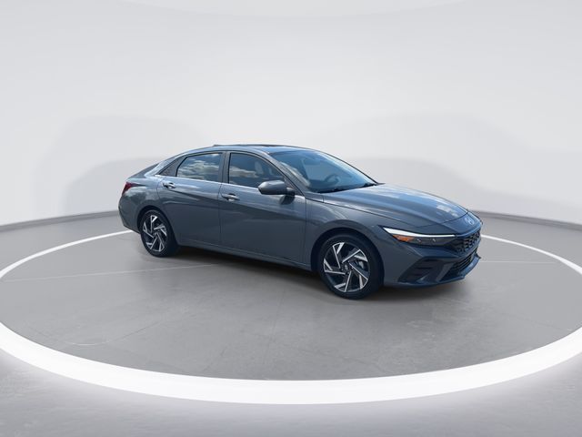 Used 2025 Gray Hyundai Limited image 2