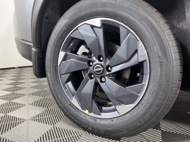 2025 Gun Metallic Nissan Rogue SV FWD SUV