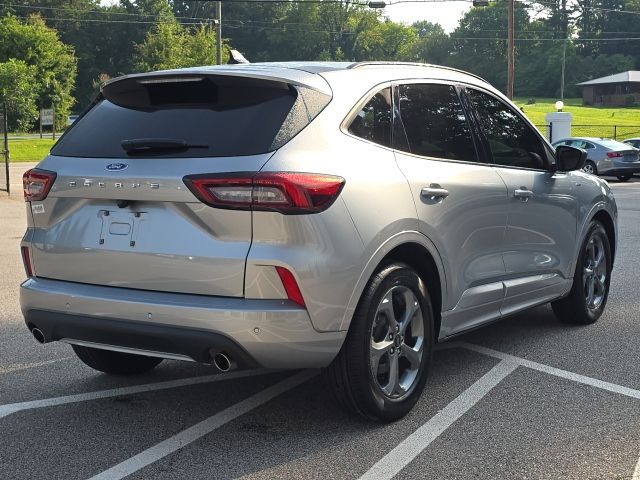 2023 Ford Escape ST-Line:L166580A