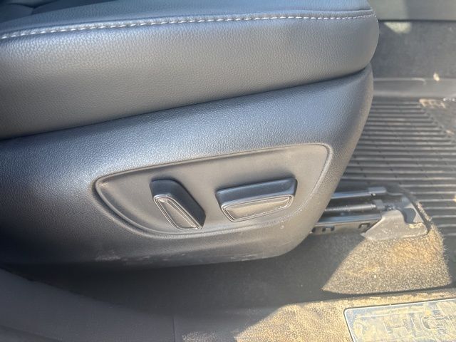 used 2023 Toyota Highlander car, priced at $39,529