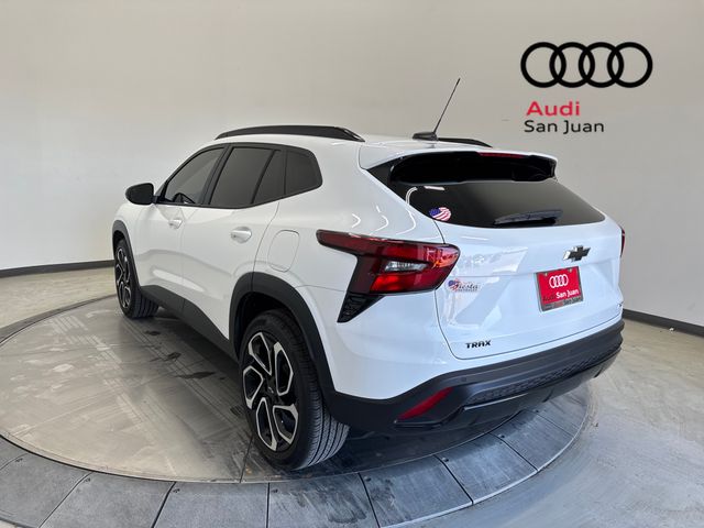 Used 2025 White Chevrolet 2RS image 37