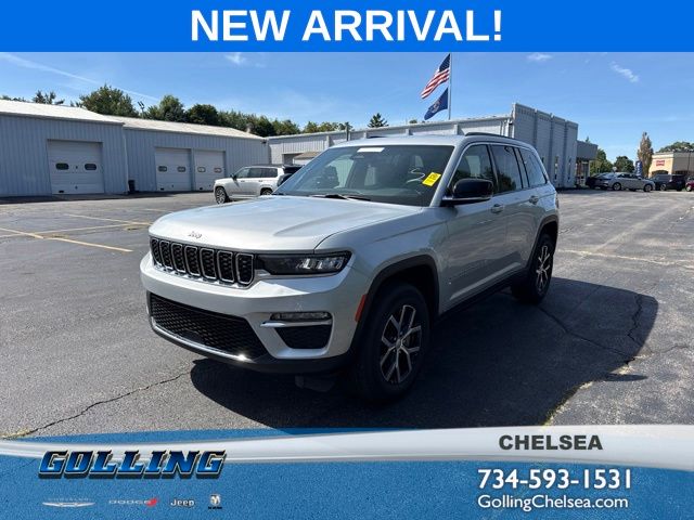 Silver Zynith 2025 Jeep Grand Cherokee SUV / Crossover Four-Wheel Drive 8-Speed Automatic