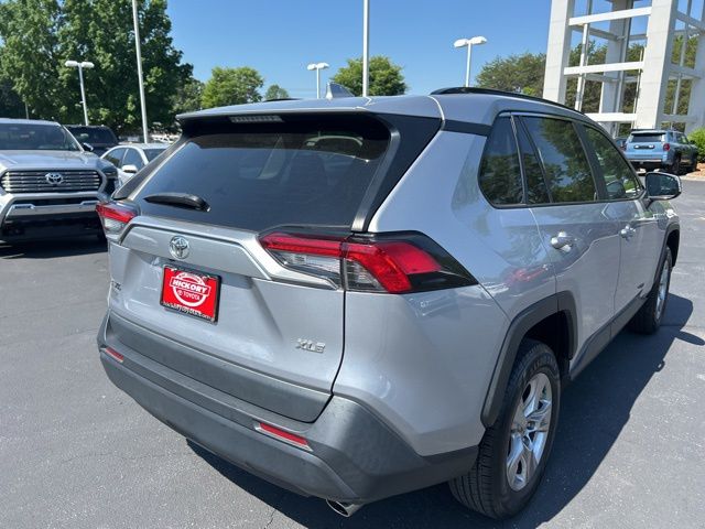 2023 Toyota RAV4 XLE - Photo 7