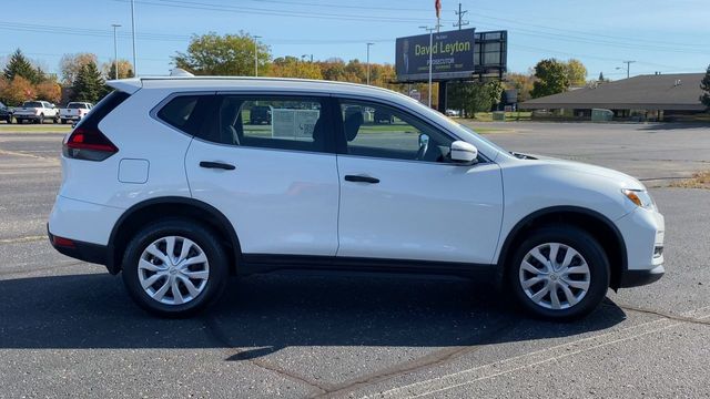 2019 Nissan Rogue S 9