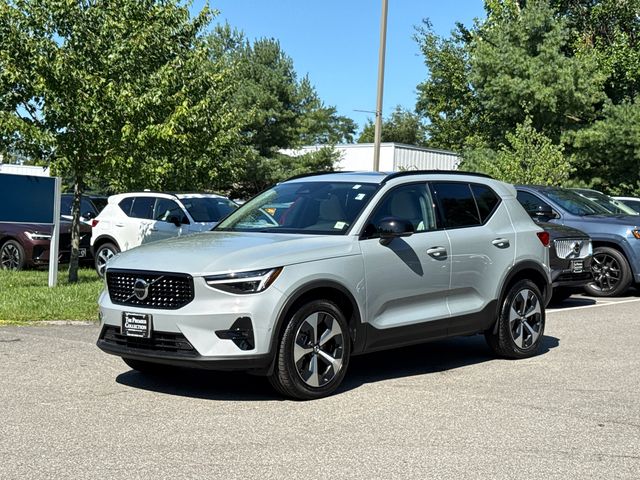  2026 Volvo XC40 B5 Plus AWD   