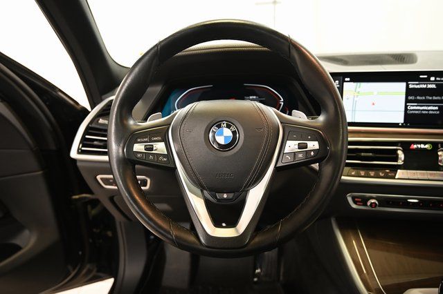 Used 2022 Black BMW xDrive40i image 4