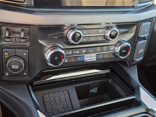 2026 Ford F-350 Super Duty Platinum - Photo 13