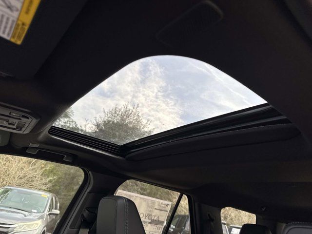 2025 Toyota 4Runner Limited - Photo 32