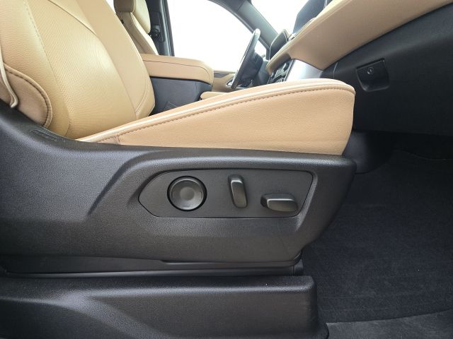 2024 Chevrolet Tahoe Premier:C02552