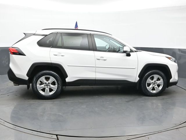 2021 Toyota RAV4 XLE 7