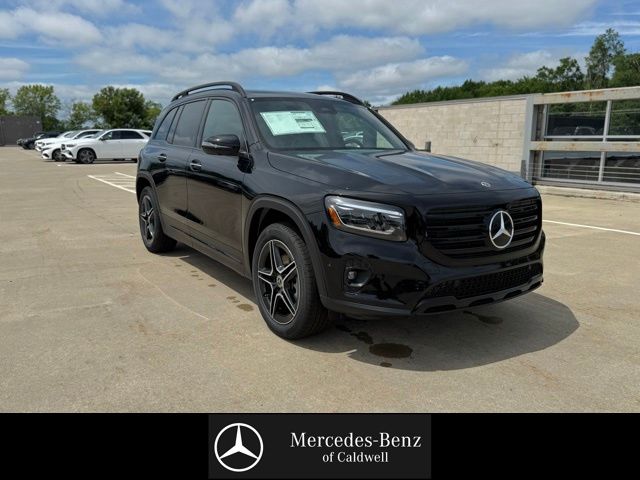 2026 Mercedes-Benz GLB GLB 250 4MATIC's photo