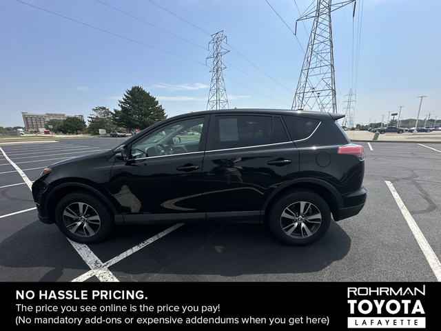 2018 Toyota RAV4 XLE 3