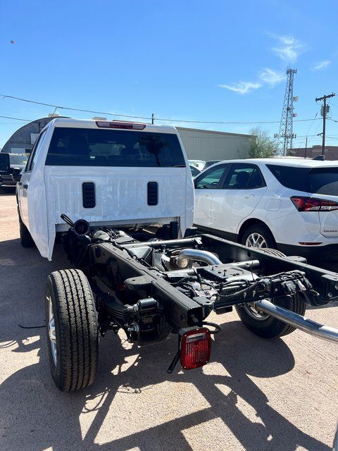 2024 Chevrolet Silverado 2500HD WT Cab/Chassis 4