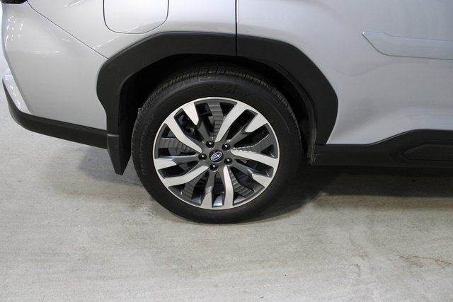 Used 2025 Silver Subaru Touring image 12