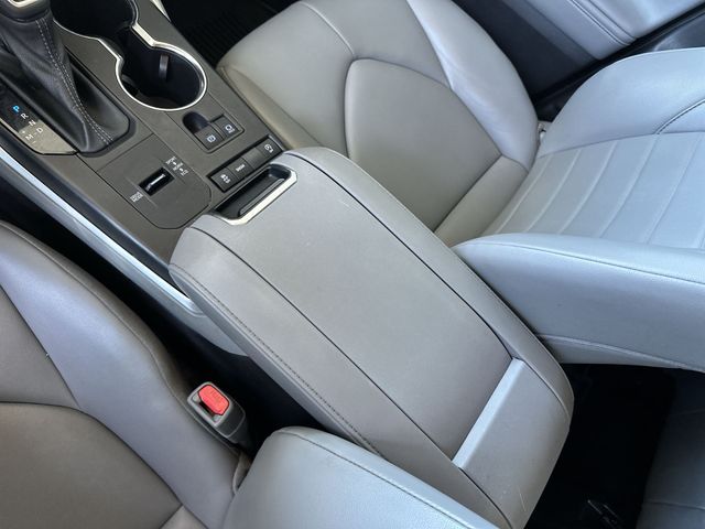 Used 2022 Gray Toyota XLE image 21