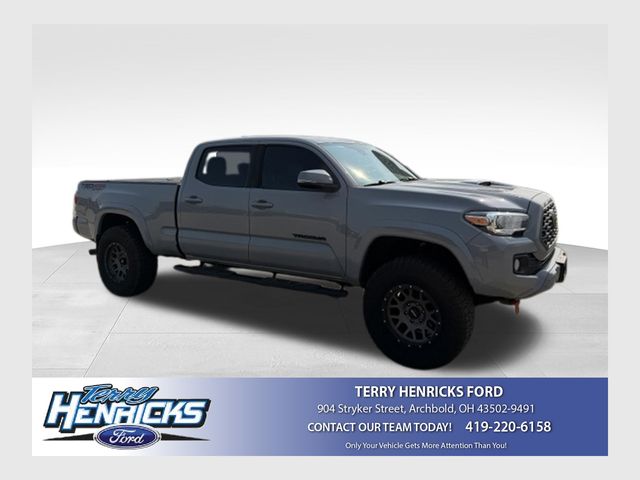 Midnight Black Metallic 2020 Toyota Tacoma Pickup Truck Four-Wheel Drive 6-Speed Automatic