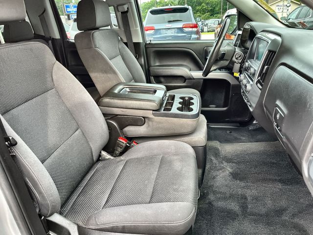 Used 2018 Silver Chevrolet LT image 25
