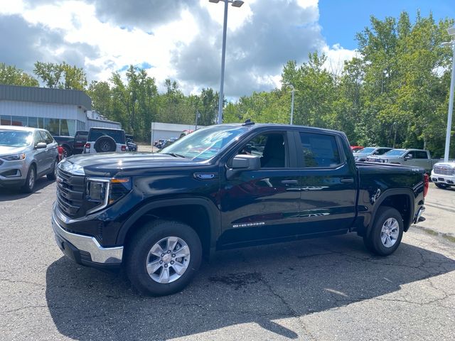 Onyx Black 2026 GMC Sierra 1500 Pickup Truck Four-Wheel Drive 8-Speed Automatic