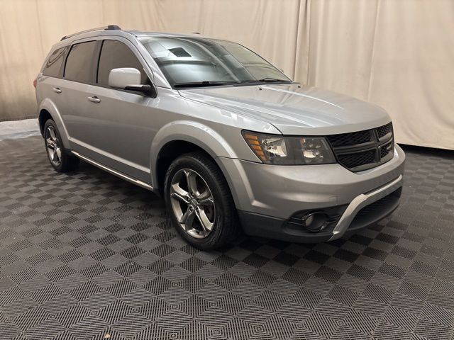 2017 Dodge Journey Crossroad - Image 3
