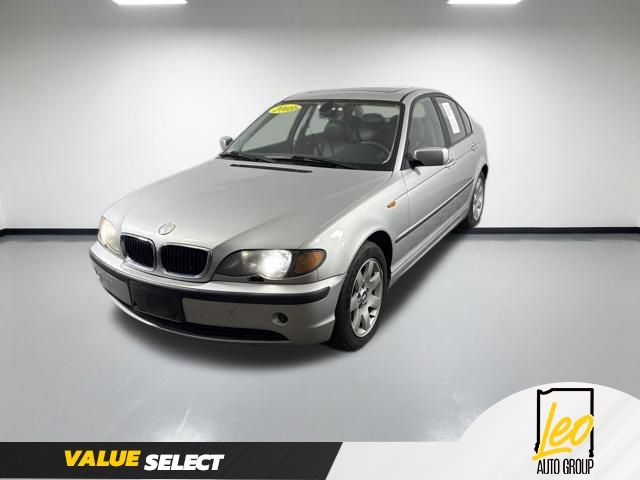 Silver Gray Metallic 2003 BMW 3 Series 325xi Sedan AWD Sedan All-Wheel Drive 5-Speed Manual