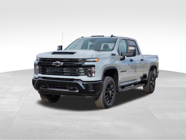 2025 Chevrolet Silverado 2500HD Custom 3