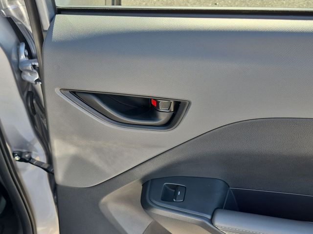 Used 2025 Silver Subaru Premium image 30