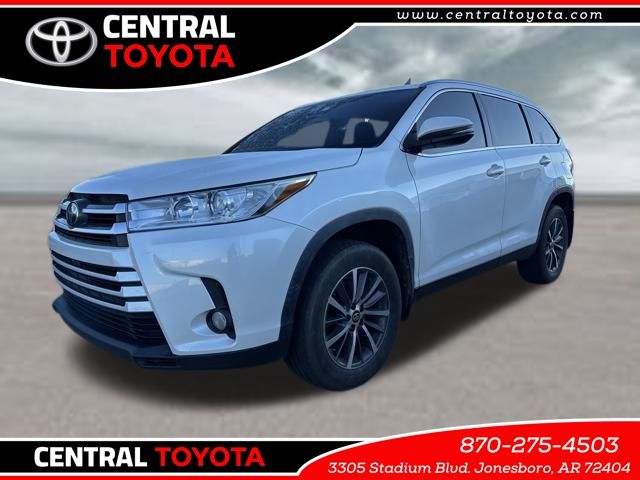 2019 Toyota Highlander XLE FWD