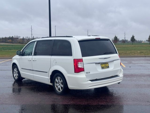 2012 Chrysler Town & Country Touring