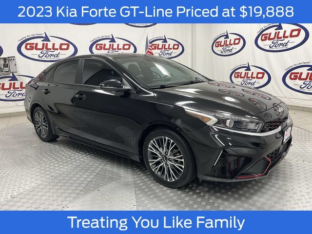 Aurora Black Pearl 2023 Kia Forte Sedan Front-Wheel Drive Continuously Variable Transmission